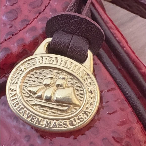 Brahmin‎ Crimson Croc-Embossed Crossbody Bag 9"x8.5" - Picture 14 of 15